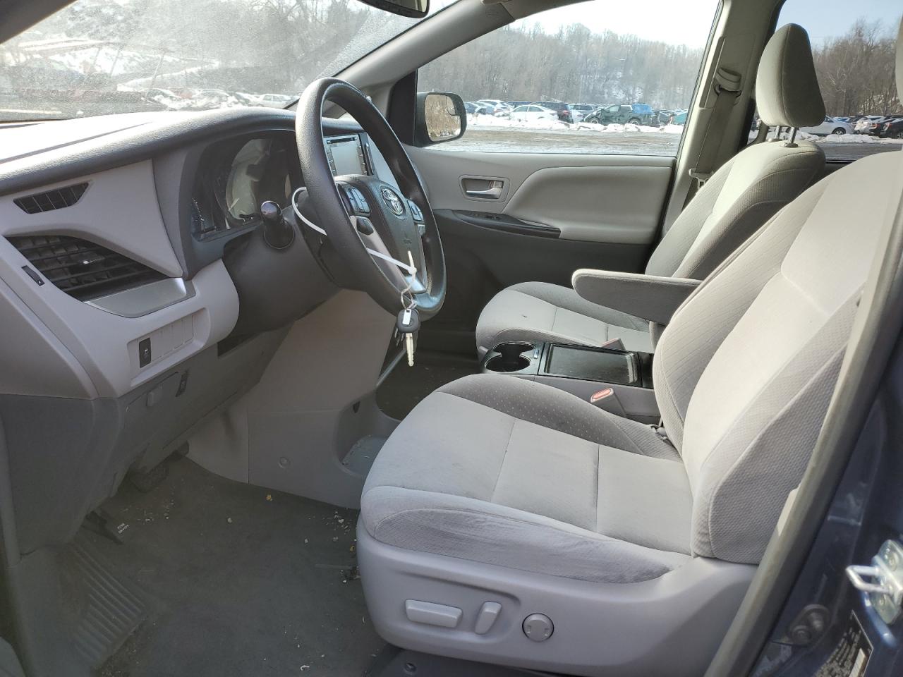 2018 Toyota Sienna - Image 7