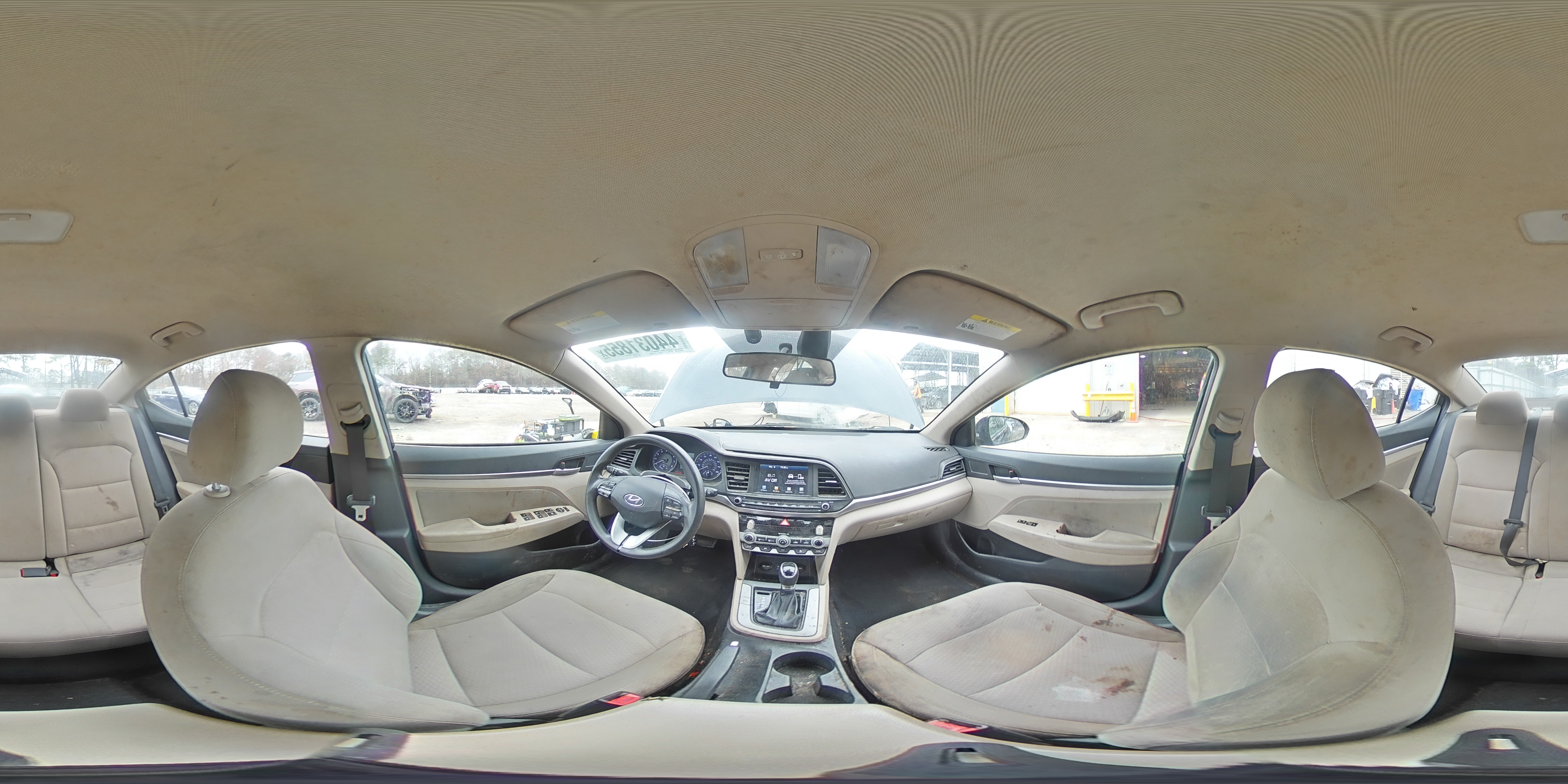 2020 Hyundai Elantra - Image 14
