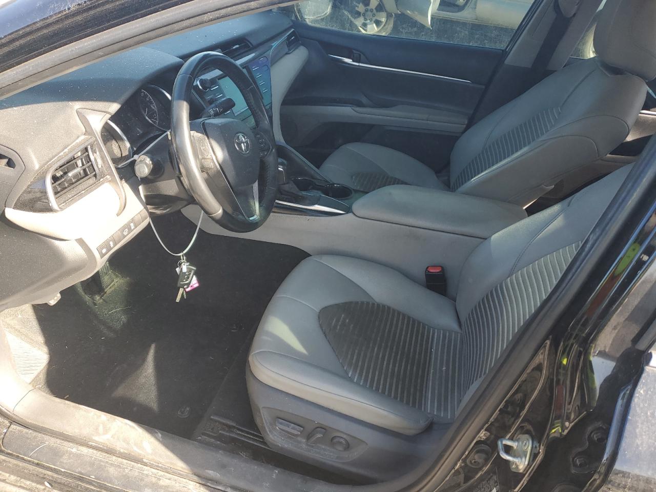 2020 Toyota Camry - Image 7