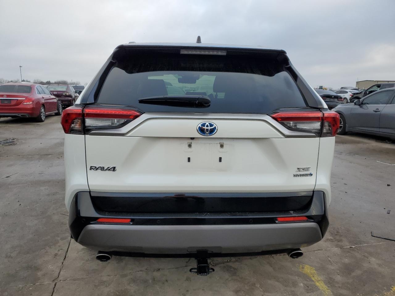 2021 Toyota RAV 4 - Image 6
