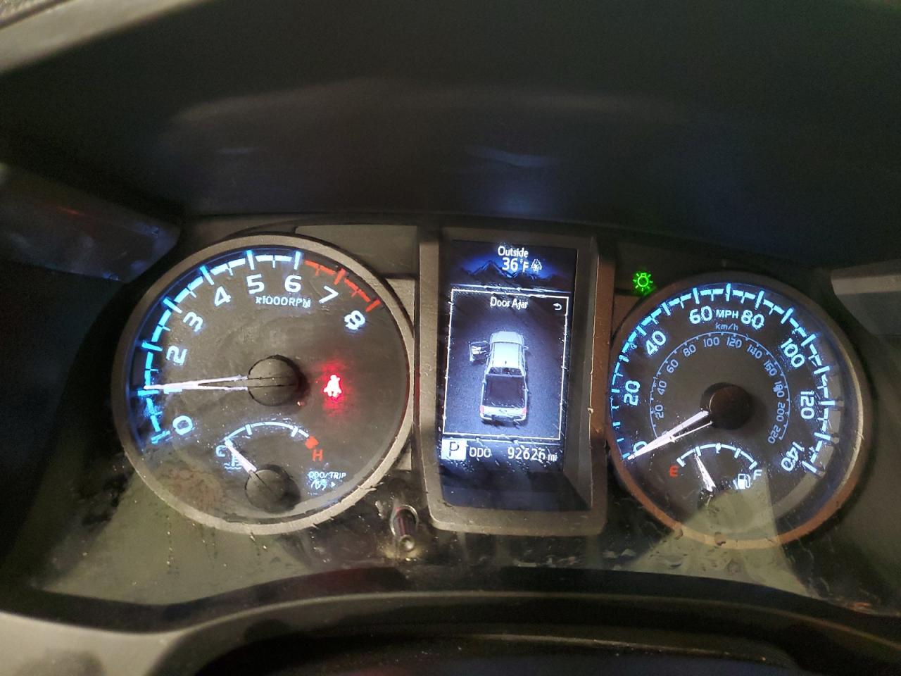 2016 Toyota Tacoma - Image 9