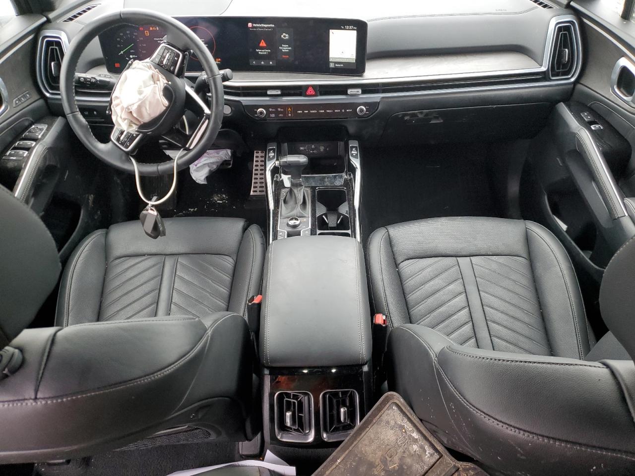 2024 Kia Sorento - Image 8