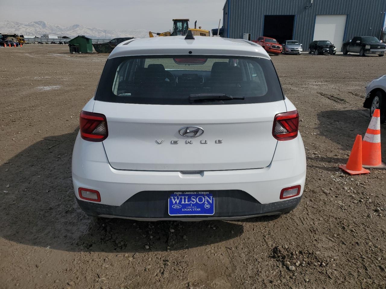 2021 Hyundai Venue - Image 6