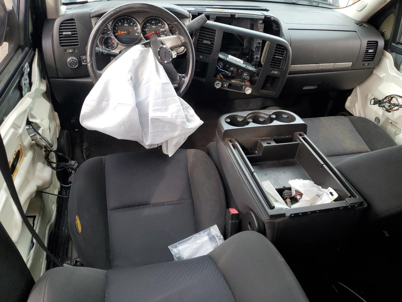 2010 Chevrolet Silverado - Image 8