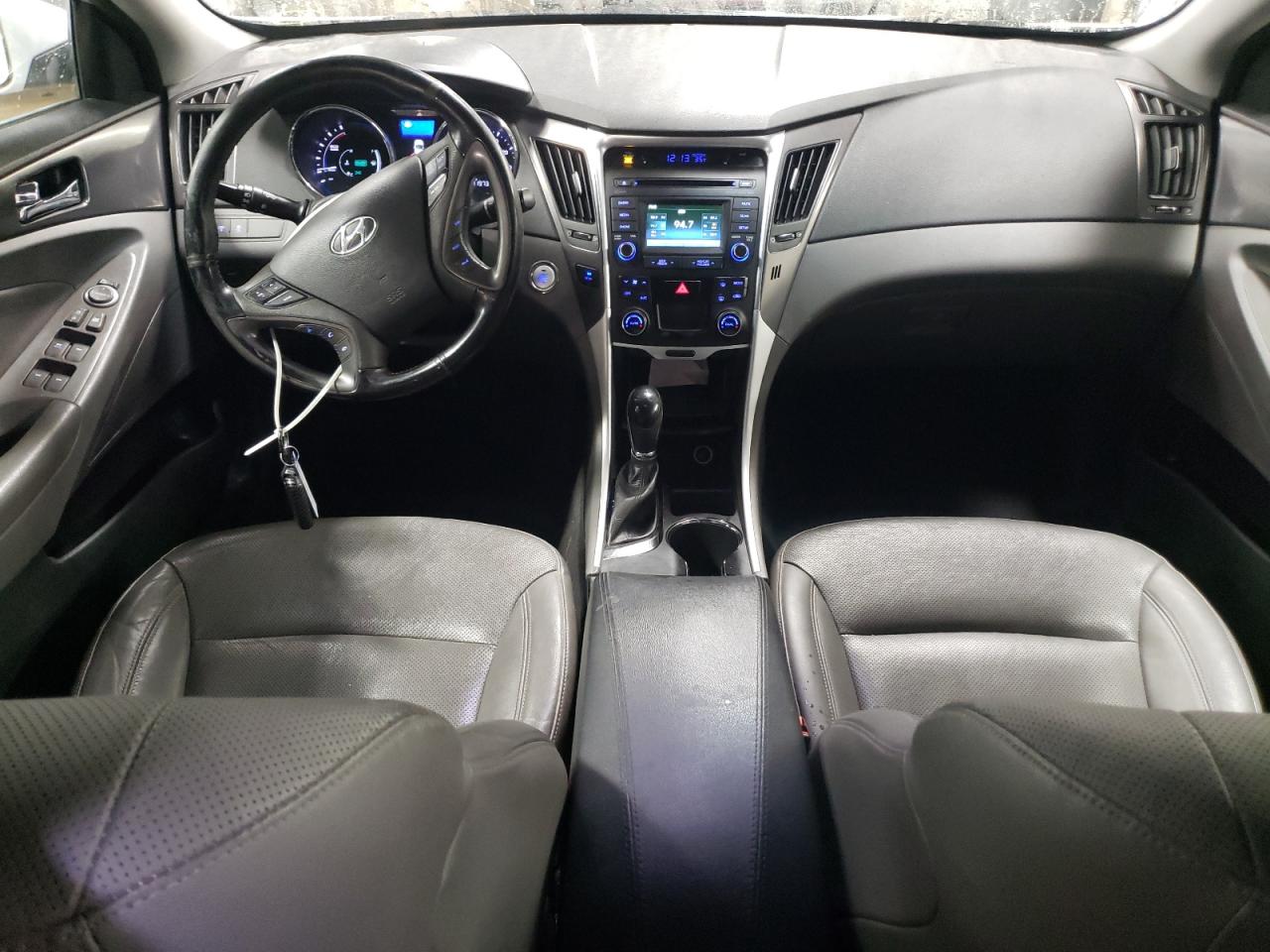 2015 Hyundai Sonata - Image 8