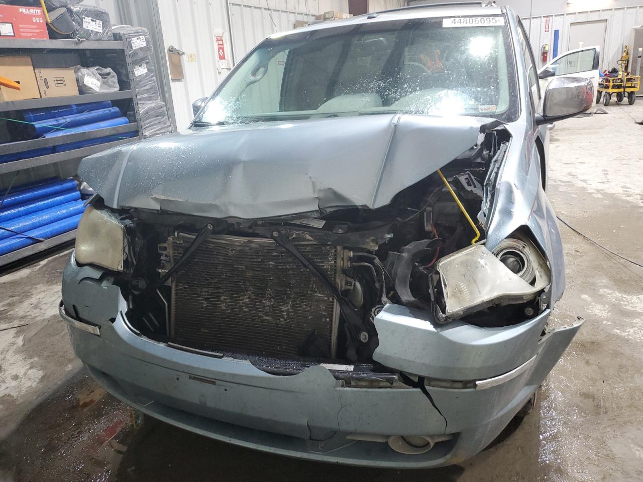 2008 Chrysler Town & Country - Image 5