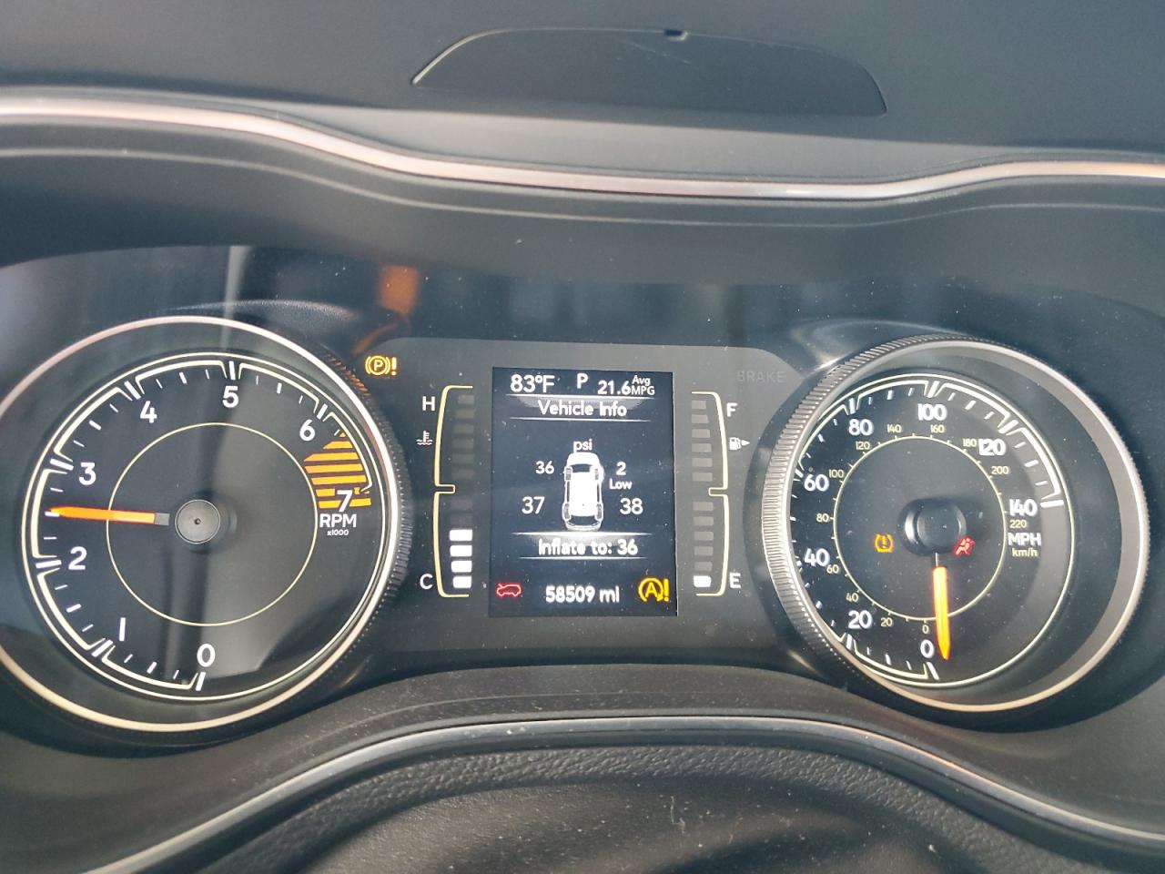 2020 Jeep Grand Cherokee - Image 9