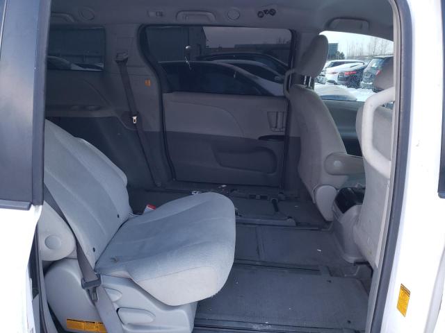 2013 TOYOTA SIENNA 