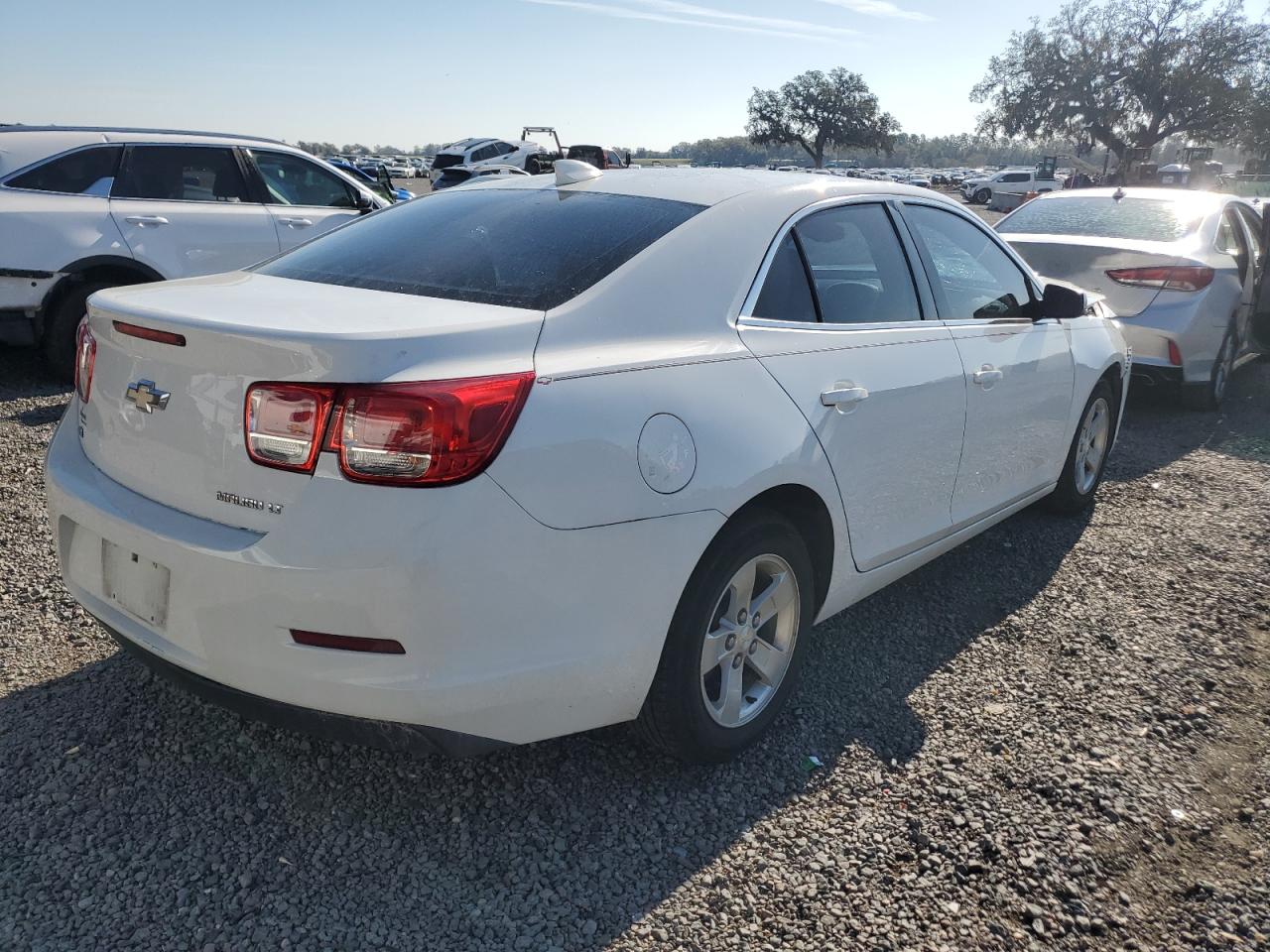 2015 Chevrolet Malibu - Image 3