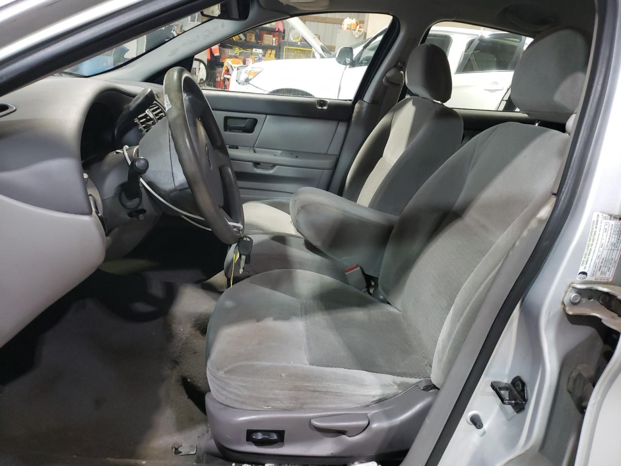 2005 Ford Taurus - Image 7