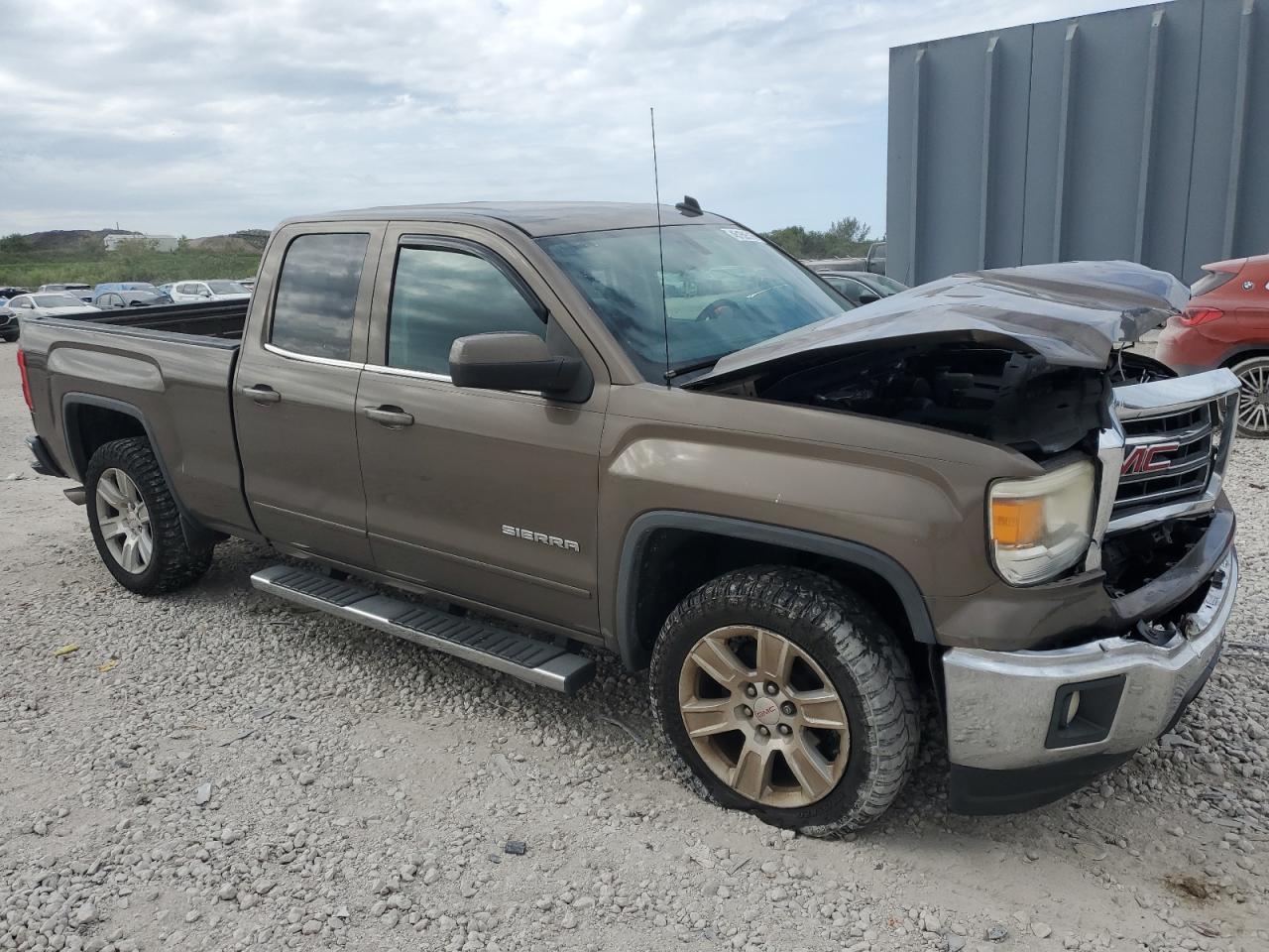 2014 GMC Sierra - Image 4