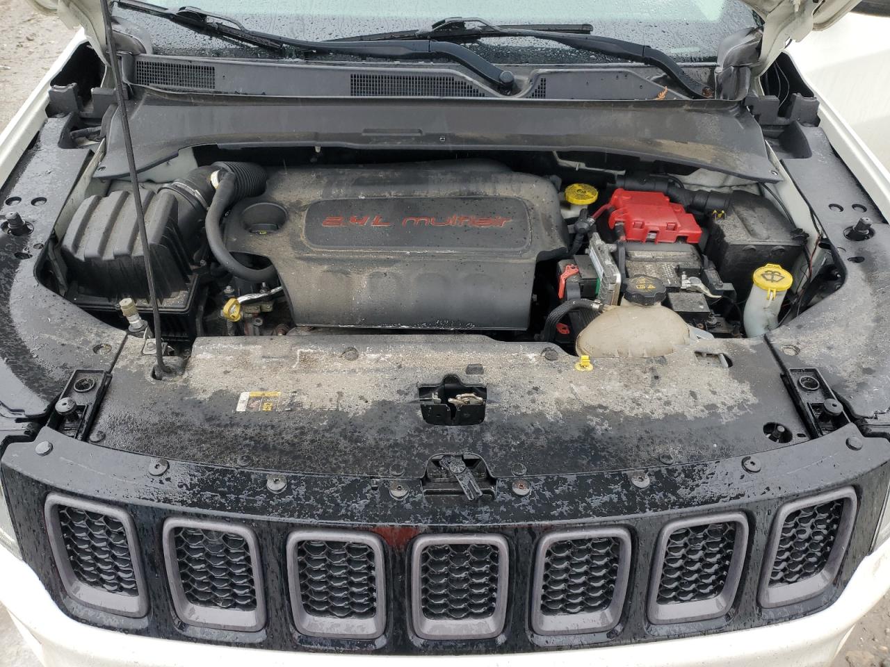 2019 Jeep Compass - Image 12