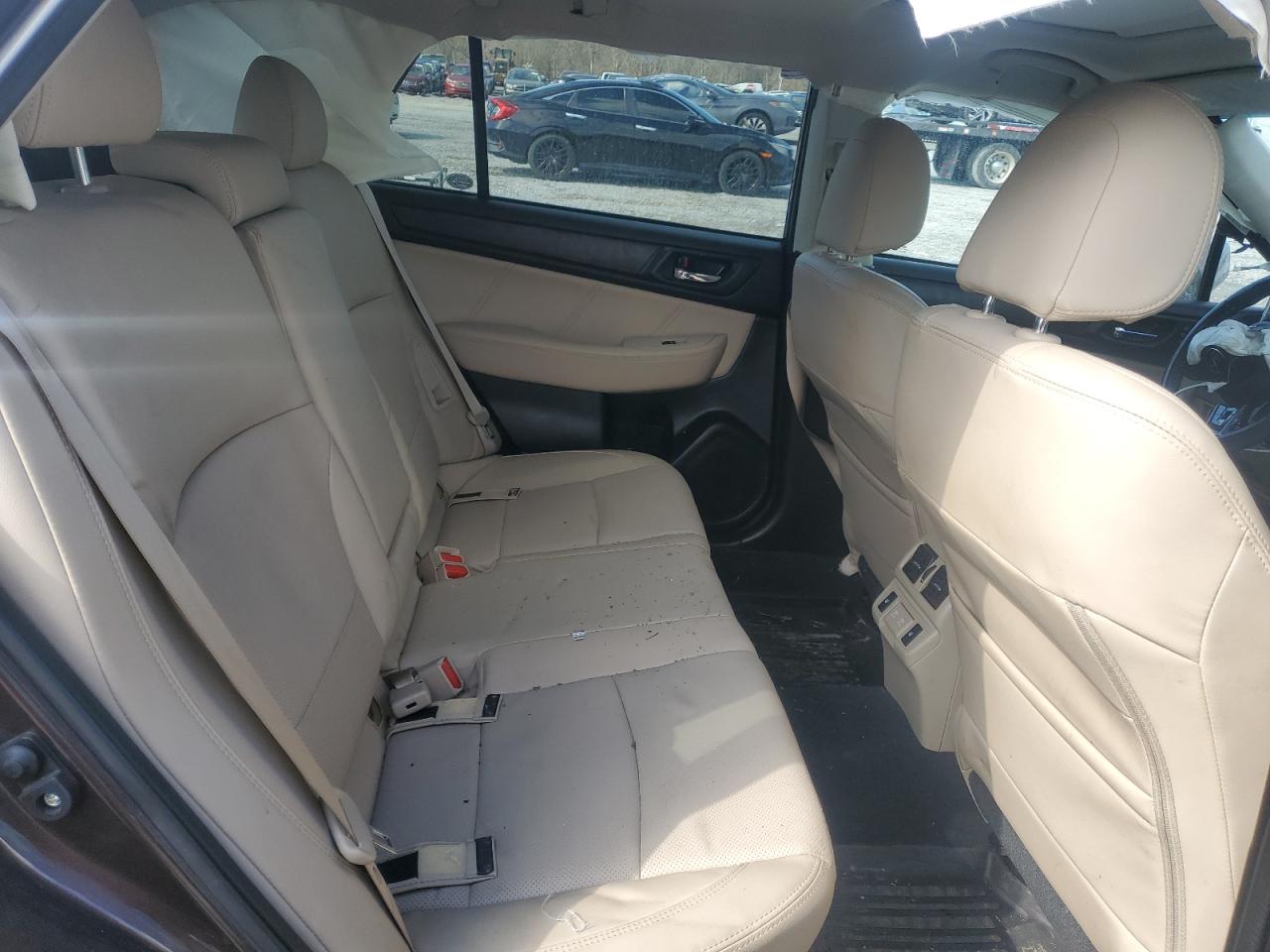 2019 Subaru Outback - Image 11