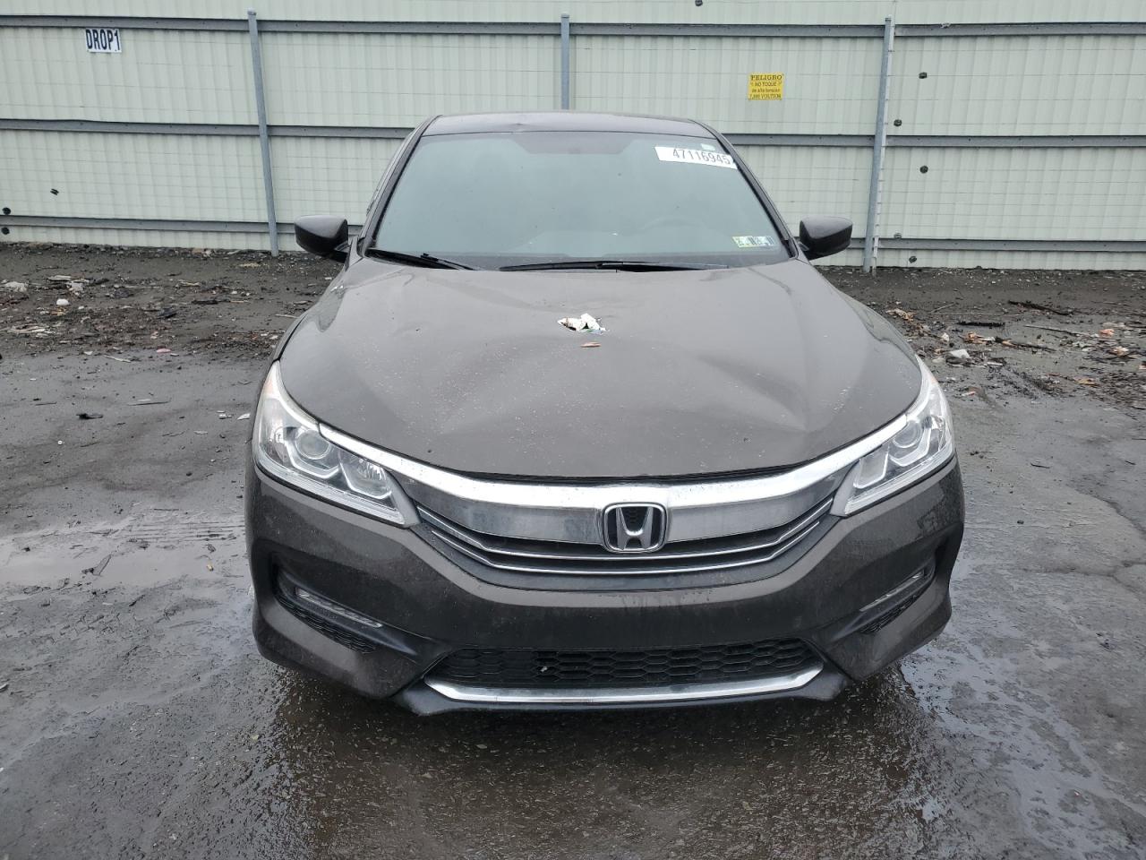 2016 Honda Accord - Image 5