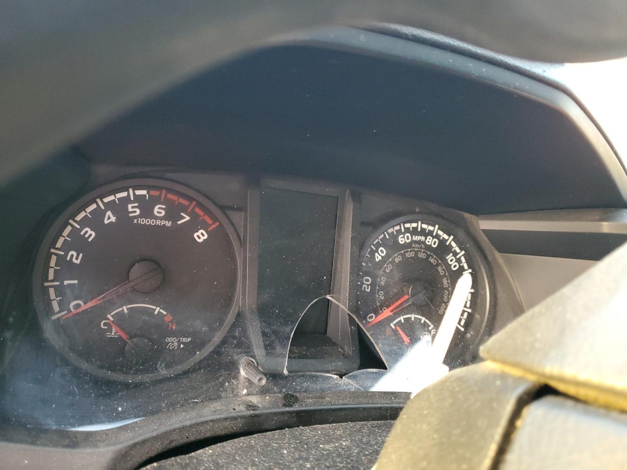 2018 Toyota Tacoma - Image 9