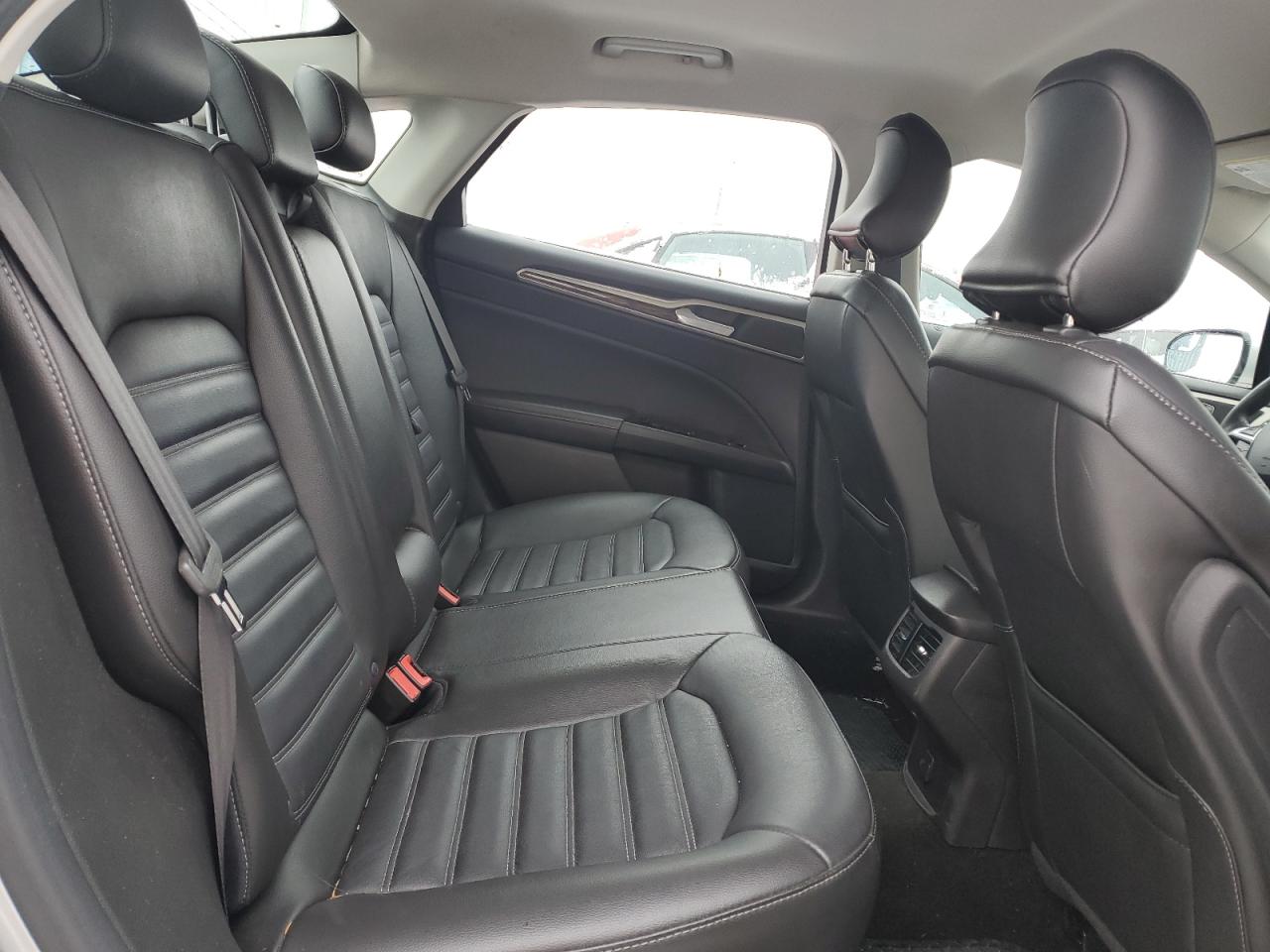 2016 Ford Fusion - Image 10