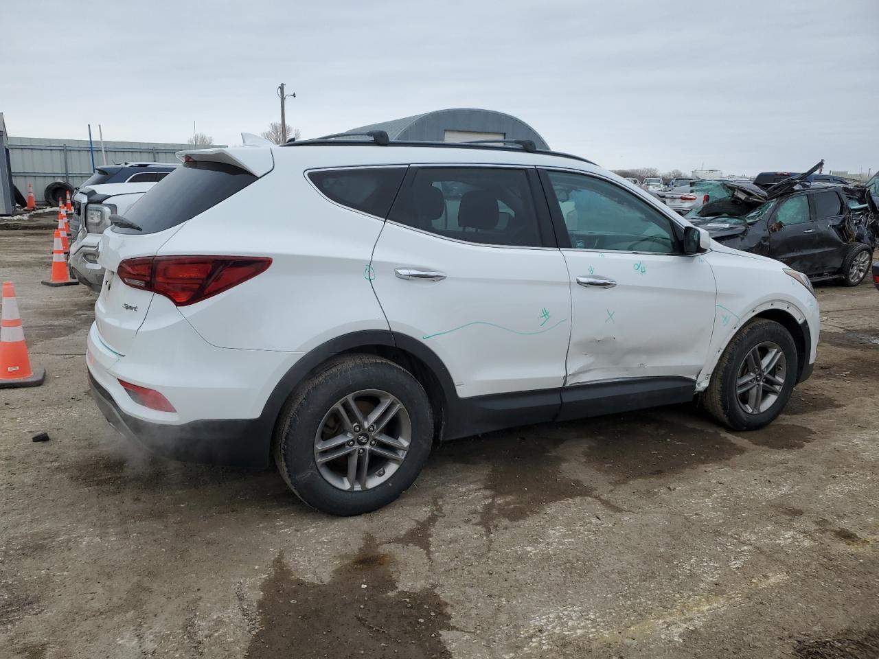 2017 Hyundai Santa Fe - Image 3