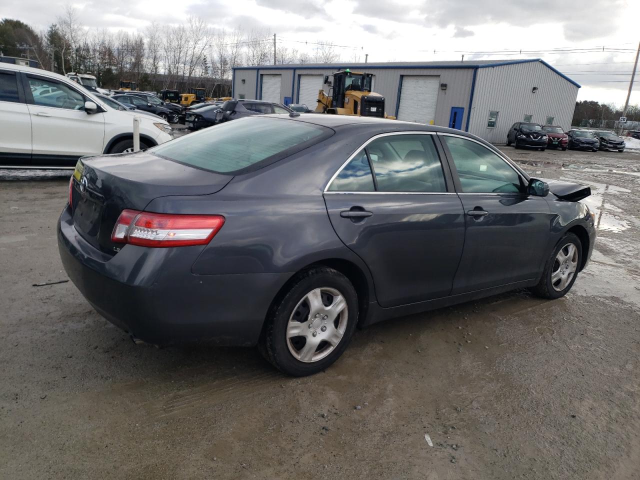 2010 Toyota Camry - Image 3
