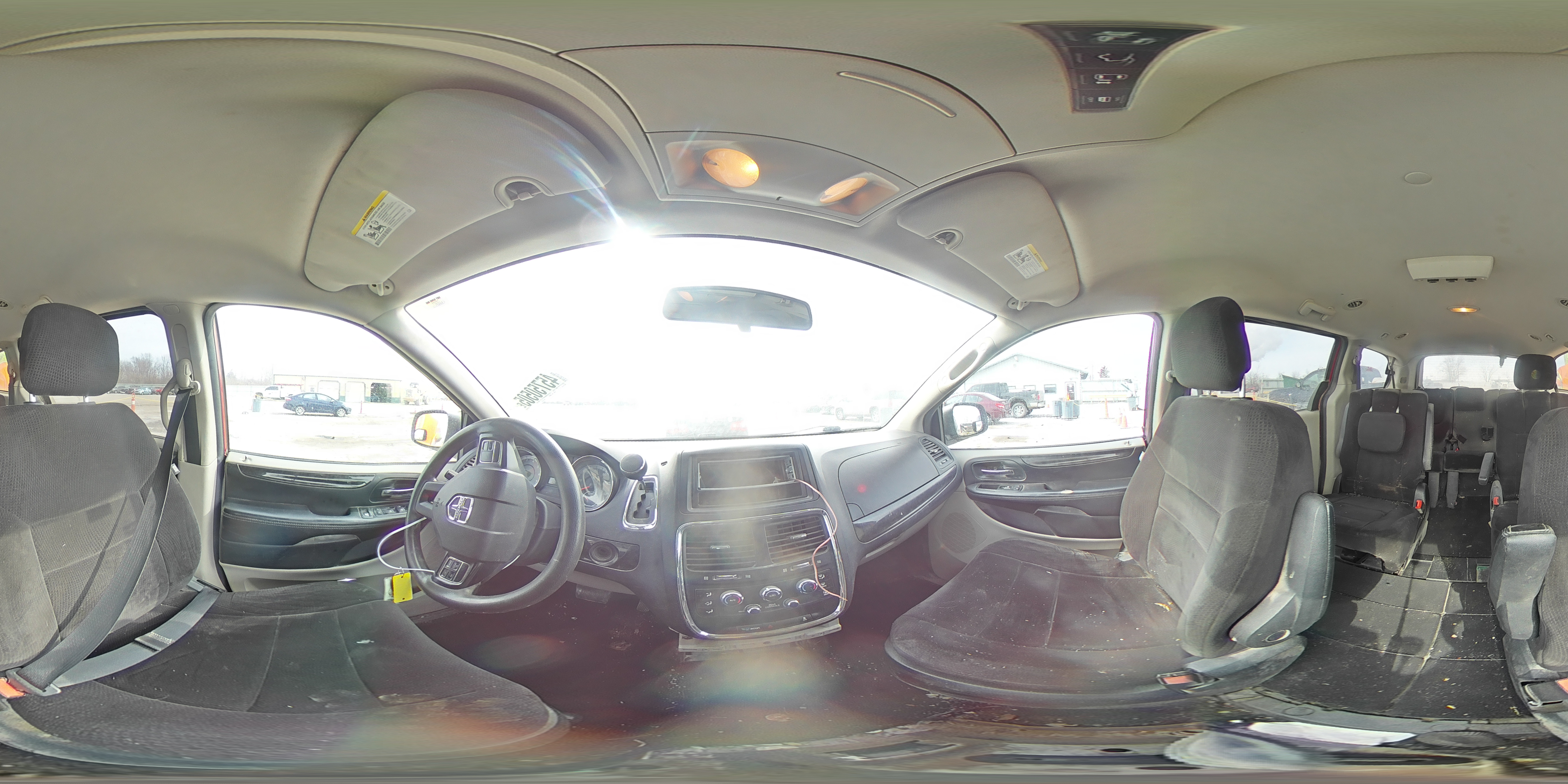 2013 Dodge Caravan - Image 14