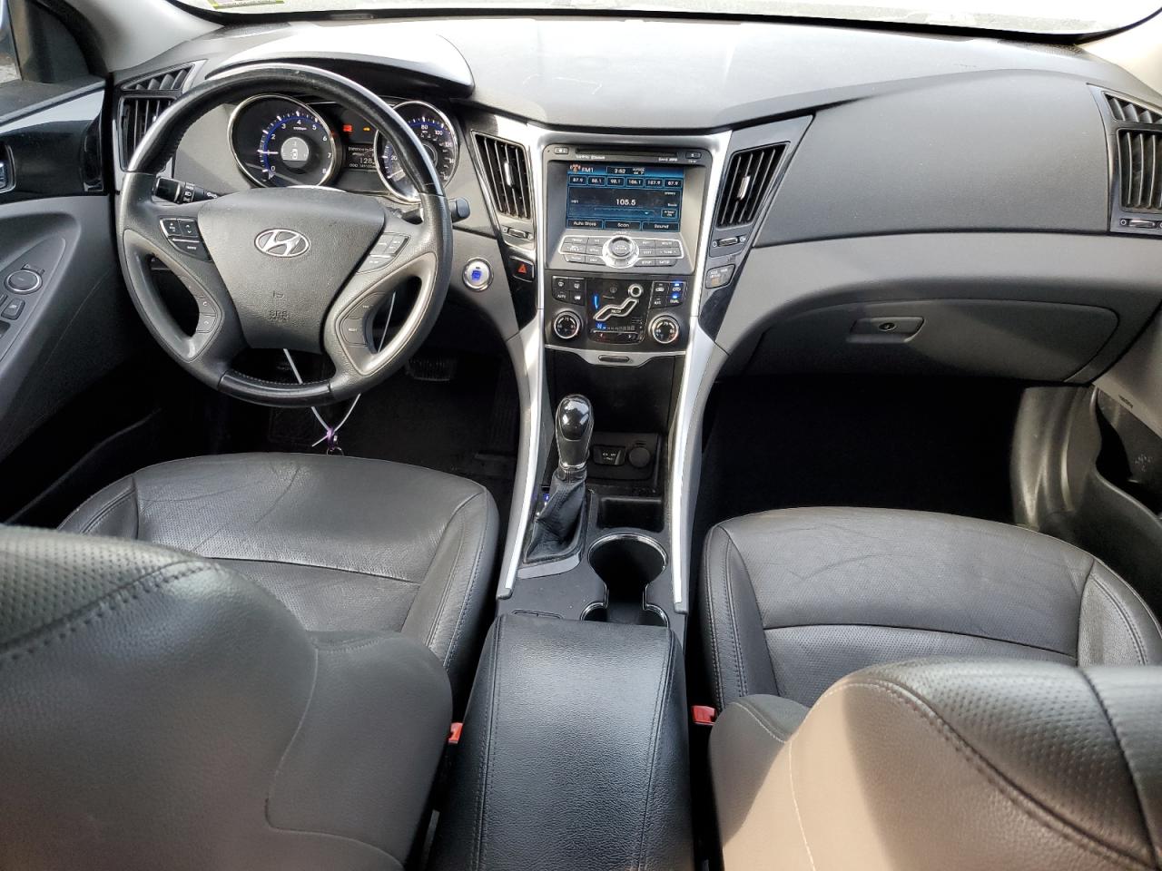 2011 Hyundai Sonata - Image 8