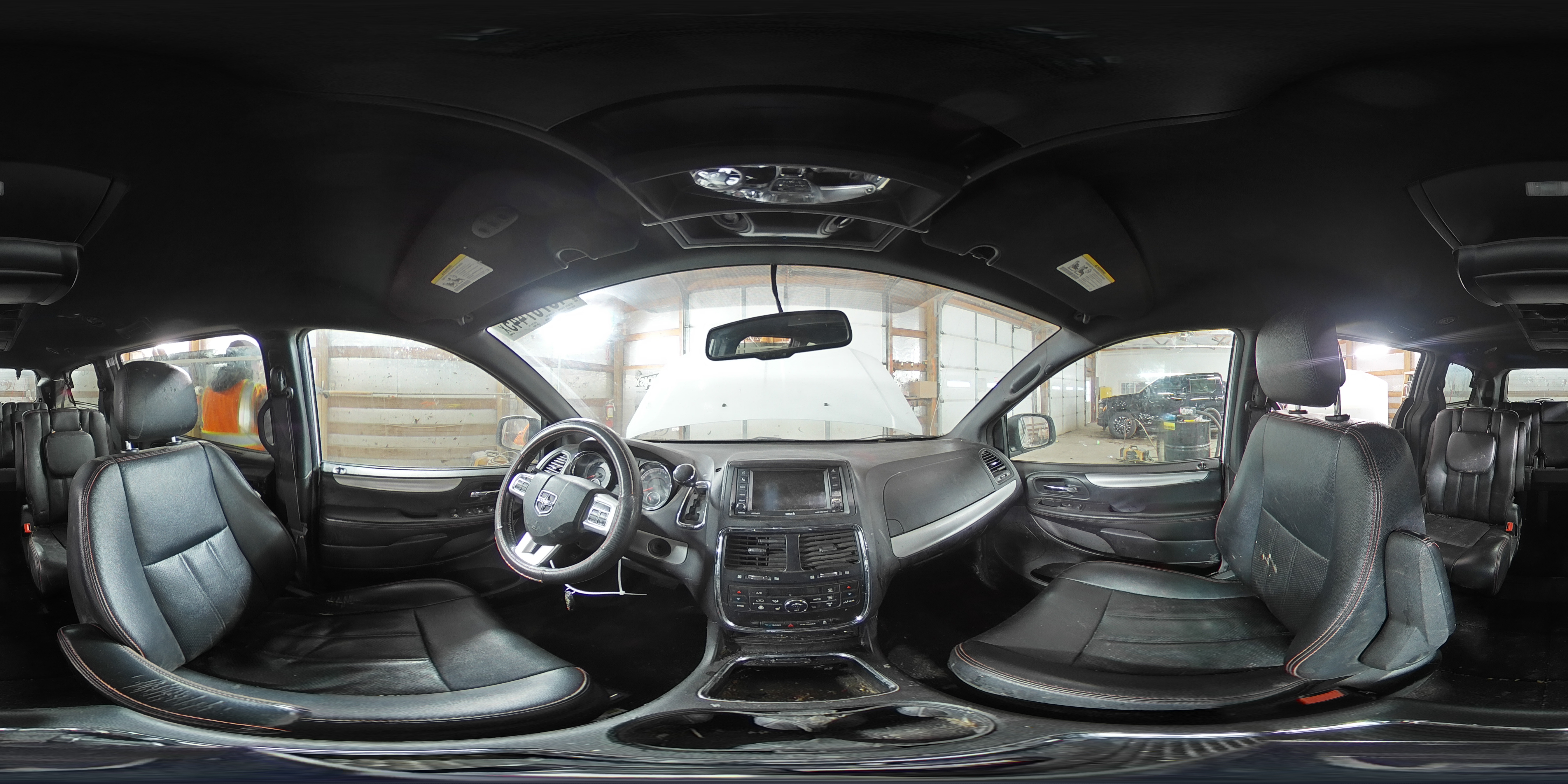 2017 Dodge Caravan - Image 15