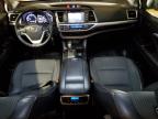 Eldridge, IA에서 판매 중인 2017 Toyota Highlander Le - Front End