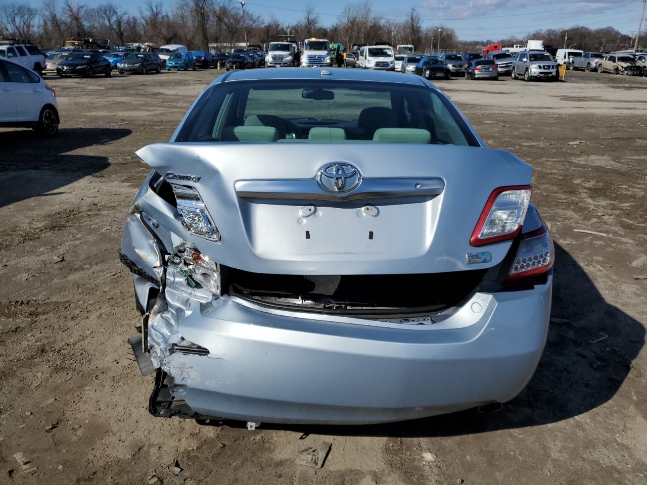 2011 Toyota Camry - Image 6