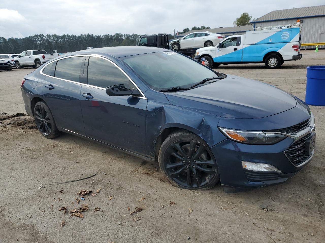 2021 Chevrolet Malibu - Image 4