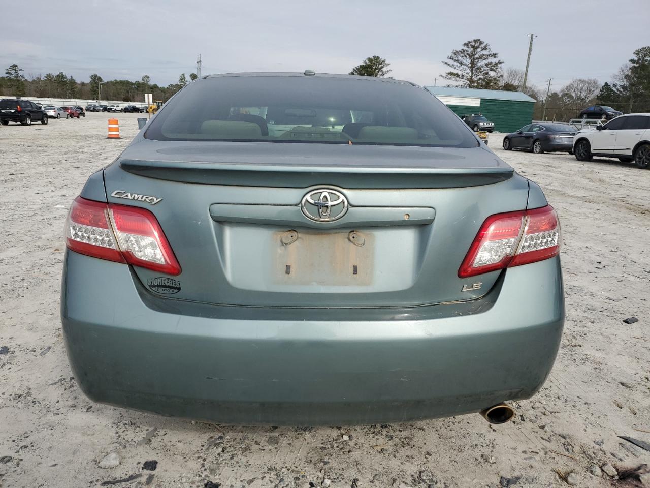 2010 Toyota Camry - Image 6