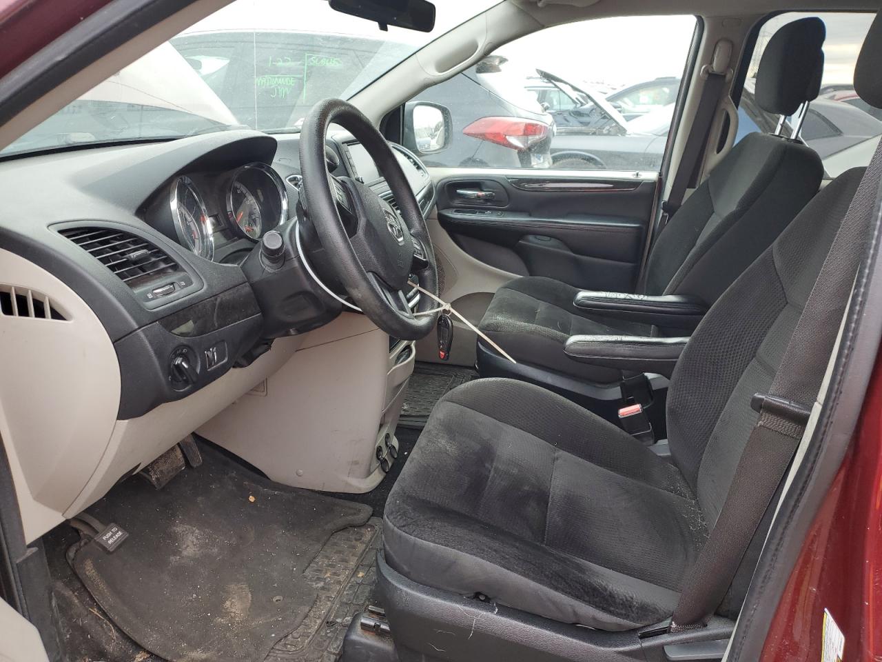 2017 Dodge Caravan - Image 7