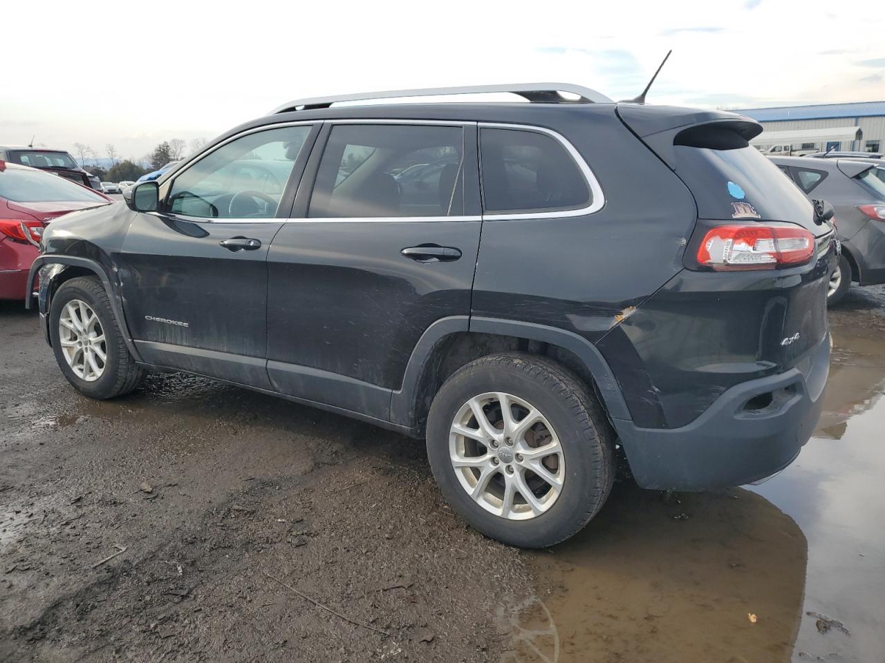 2015 Jeep Grand Cherokee - Image 2