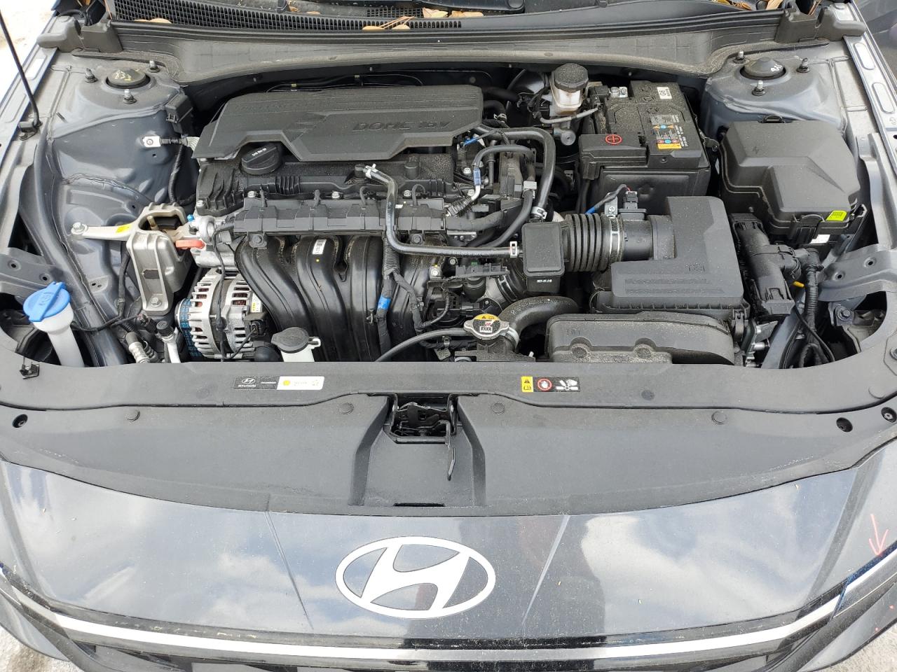 2024 Hyundai Elantra - Image 12