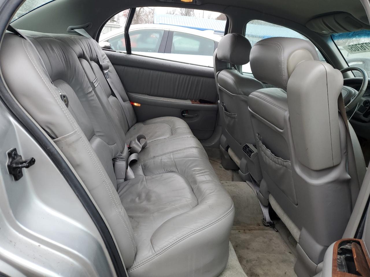 1999 Buick Park Avenue - Image 10