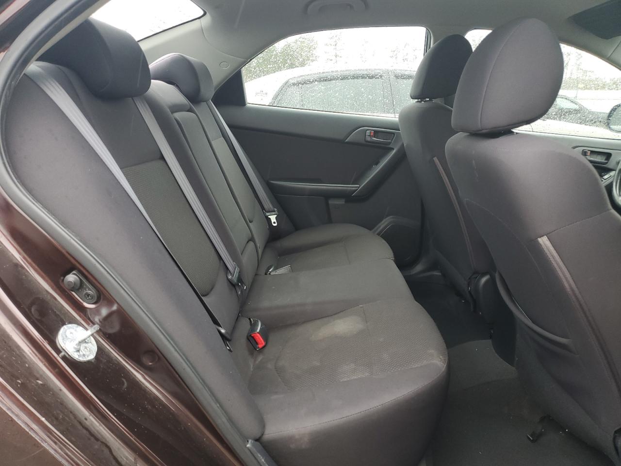 2011 Kia Forte - Image 10