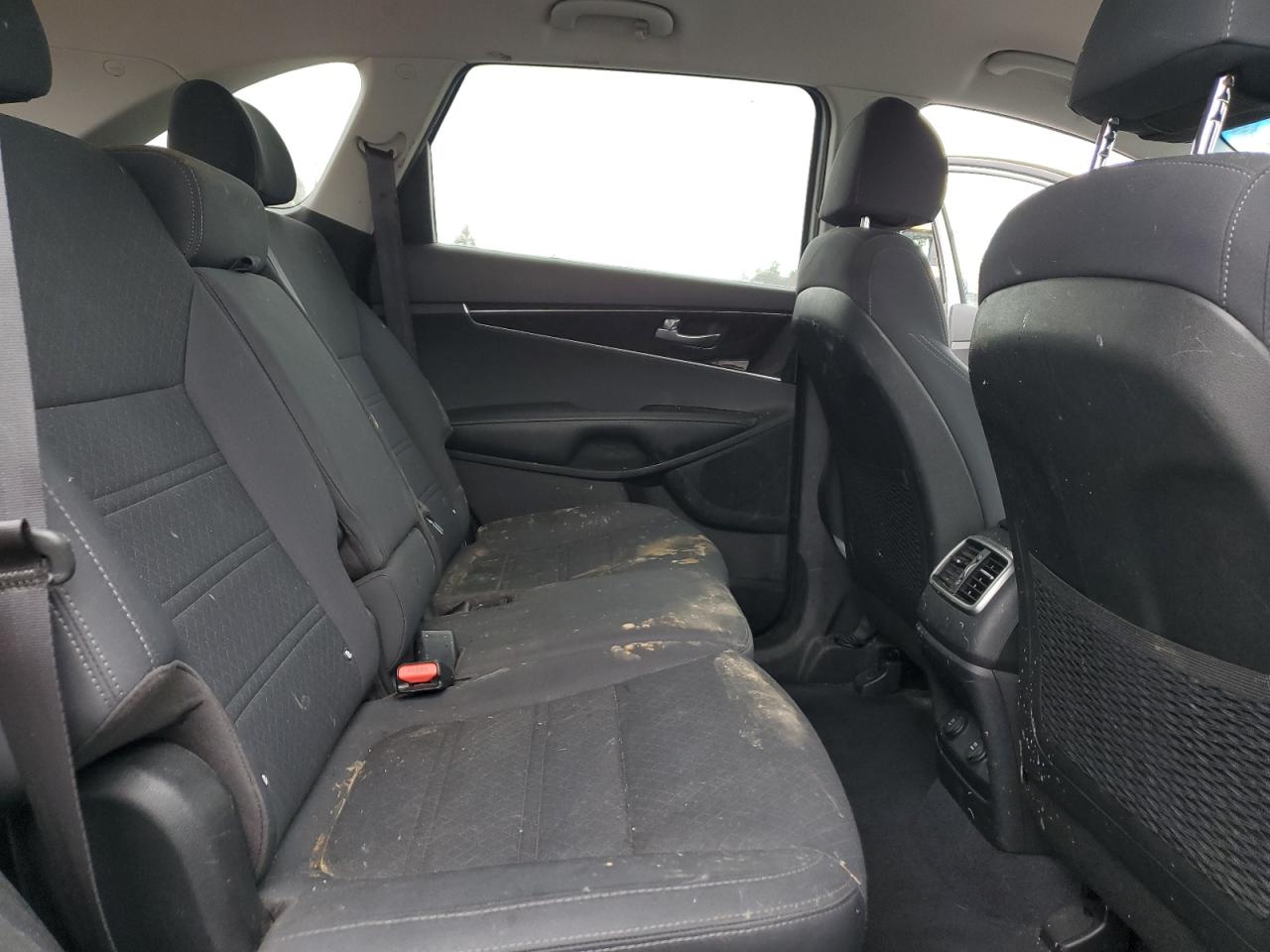 2018 Kia Sorento - Image 11