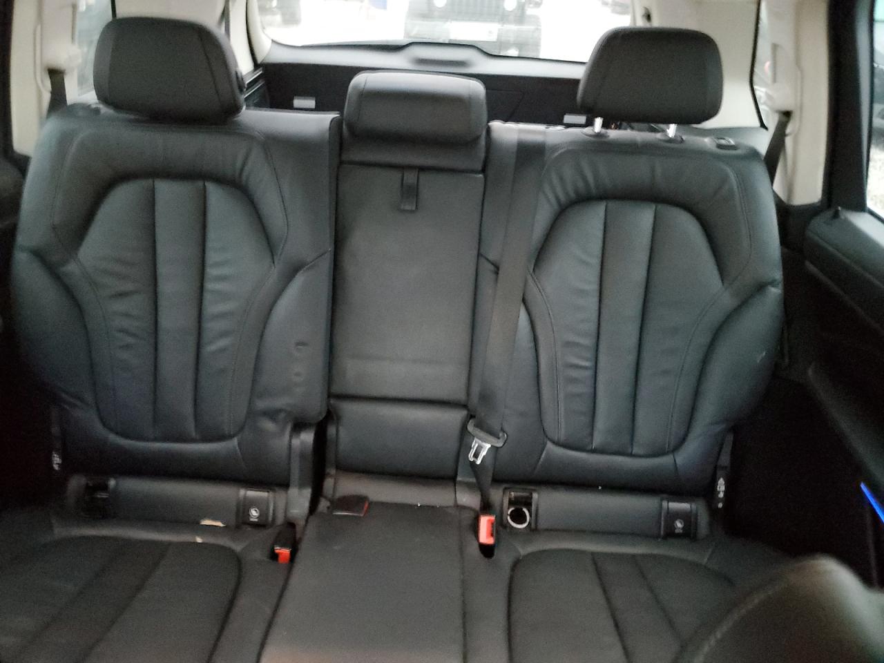2019 BMW X7 - Image 10