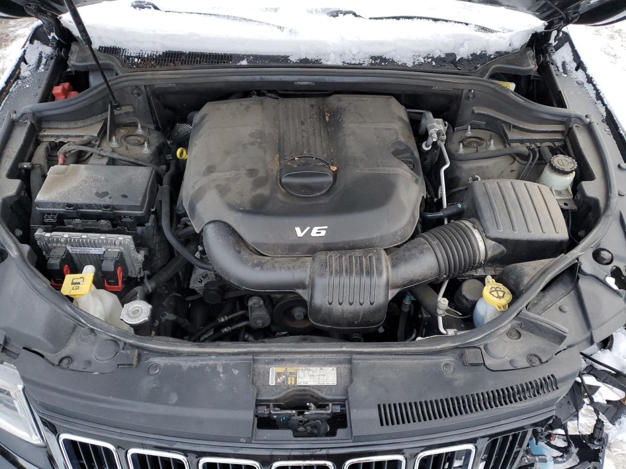 2015 Jeep Grand Cherokee - Image 12