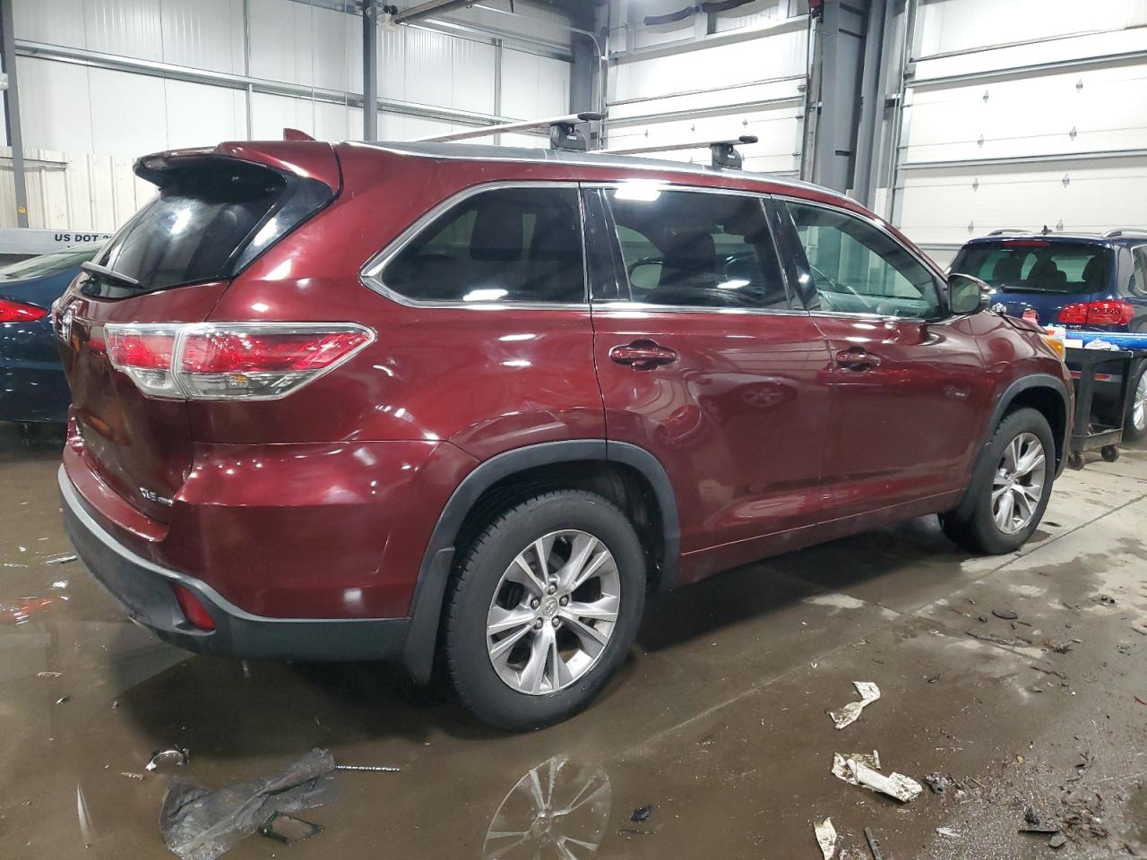 2015 Toyota Highlander - Image 3