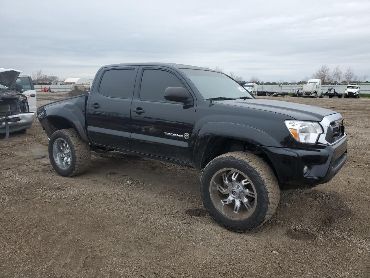 2012 Toyota Tacoma - Image 4