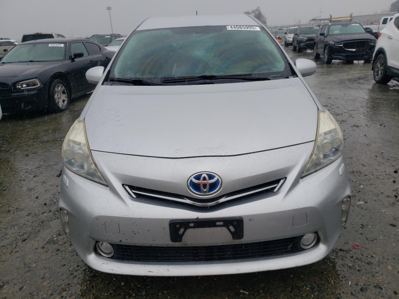 2012 Toyota Prius - Image 5