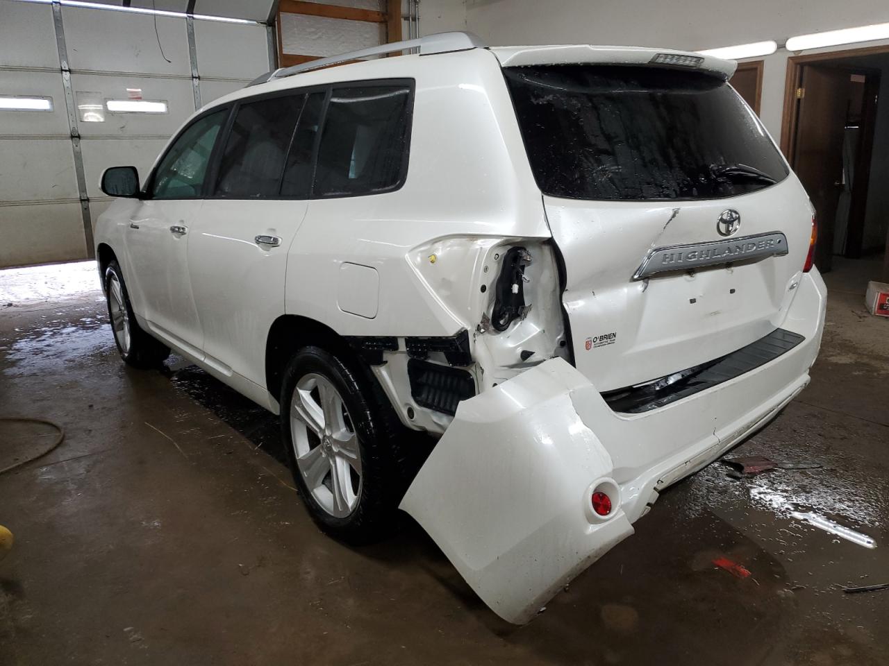2010 Toyota Highlander - Image 2