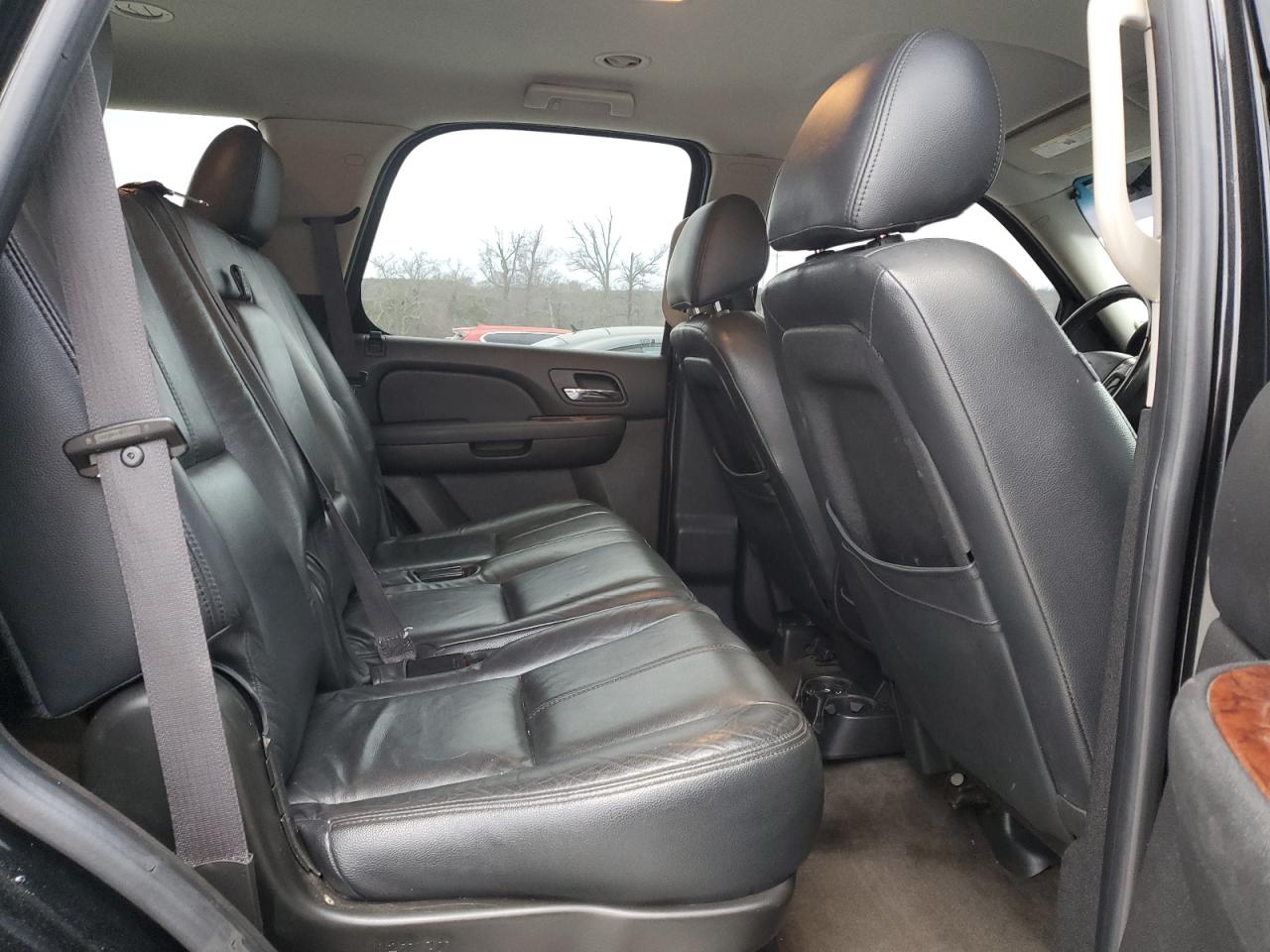 2011 GMC Yukon - Image 11