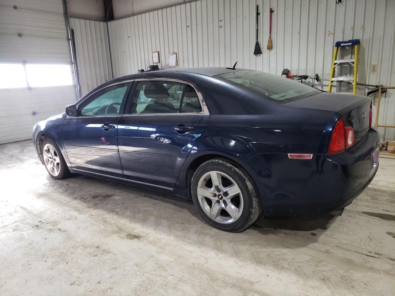 2010 Chevrolet Malibu - Image 2