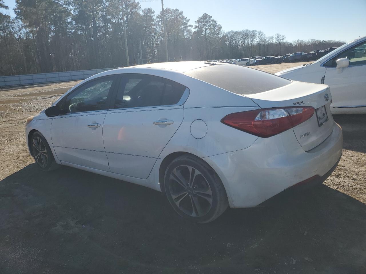 2016 Kia Forte - Image 2