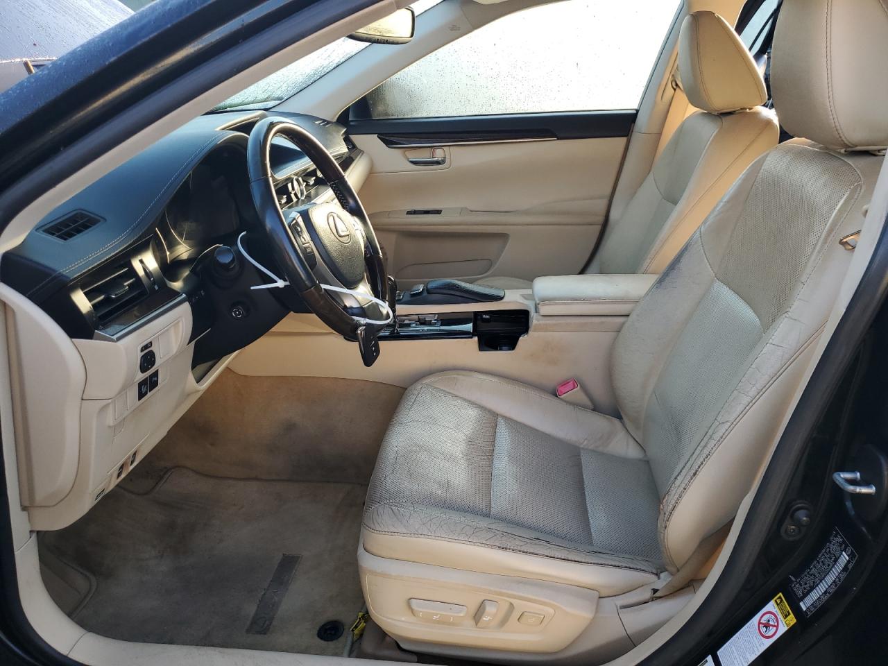 2013 Lexus ES - Image 7