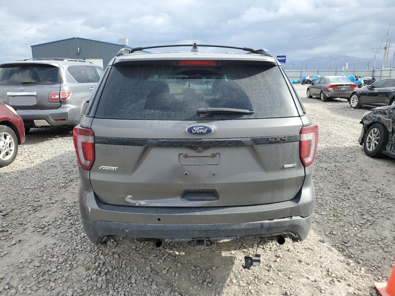 2016 Ford Explorer - Image 6