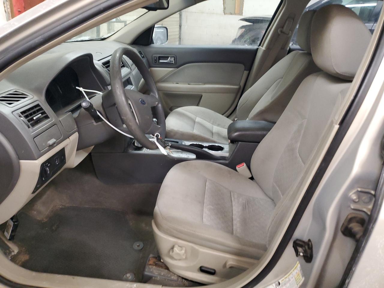 2010 Ford Fusion - Image 7