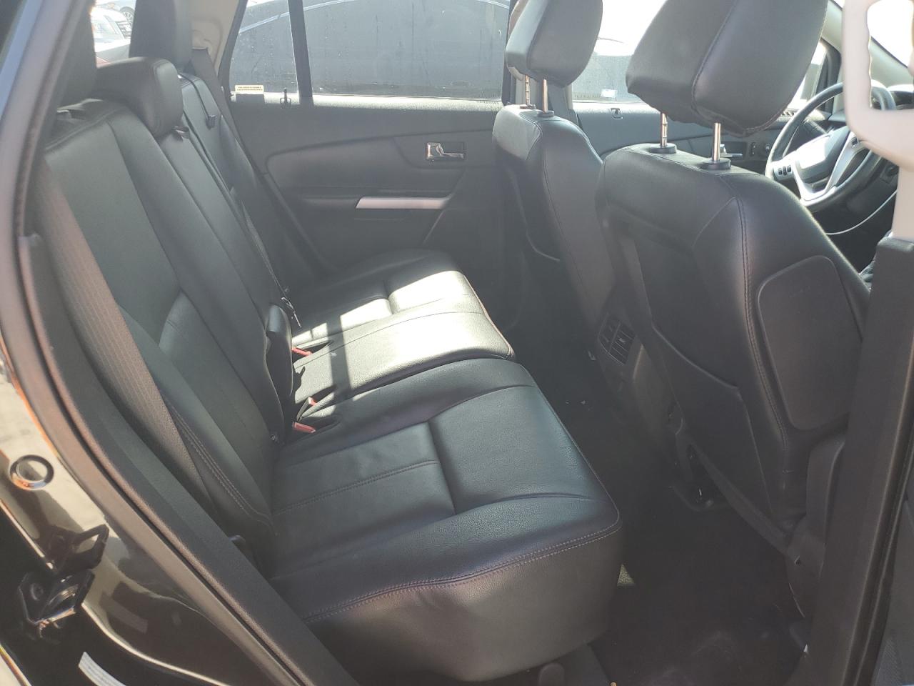 2014 Ford Edge - Image 11