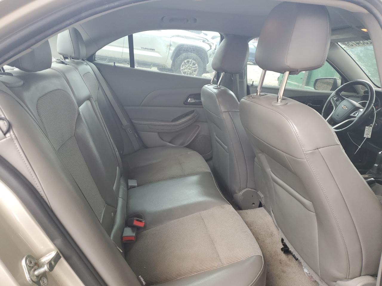 2014 Chevrolet Malibu - Image 10