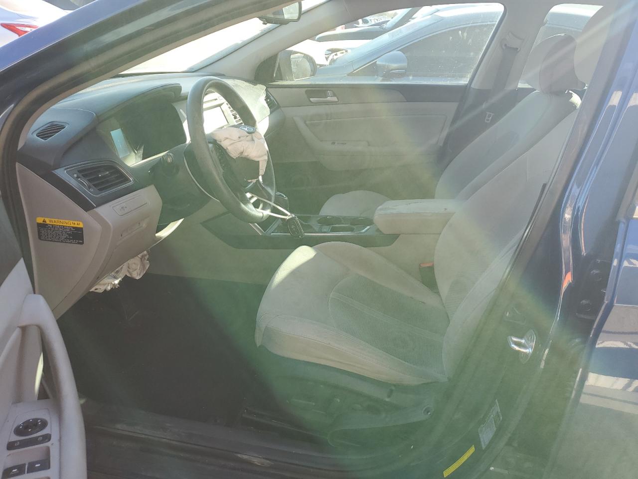 2016 Hyundai Sonata - Image 7